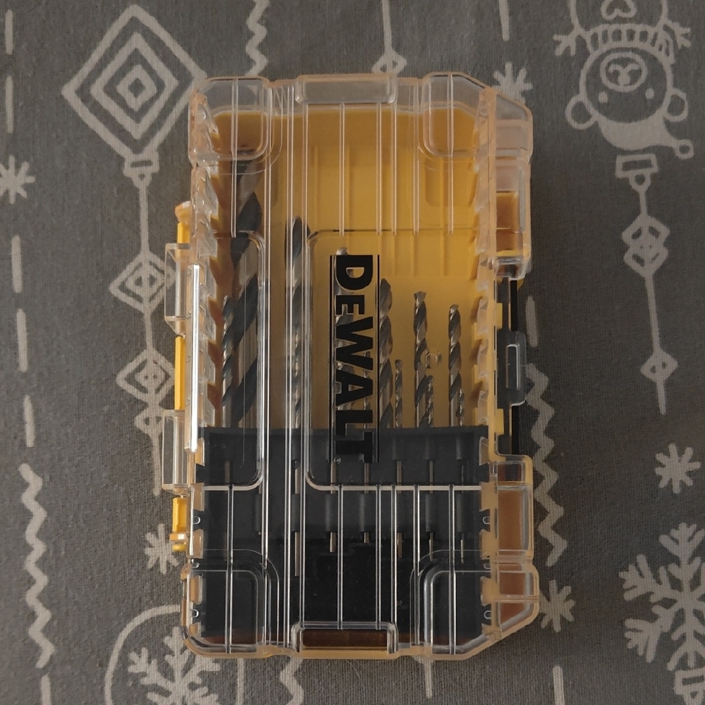 DEWALT Yellow and Black Drill Bit Set